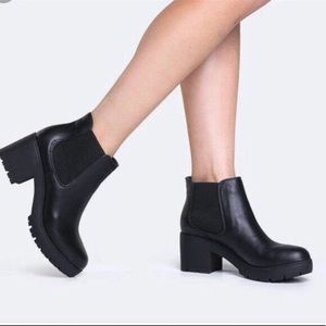 Steve Madden Heeled Boots